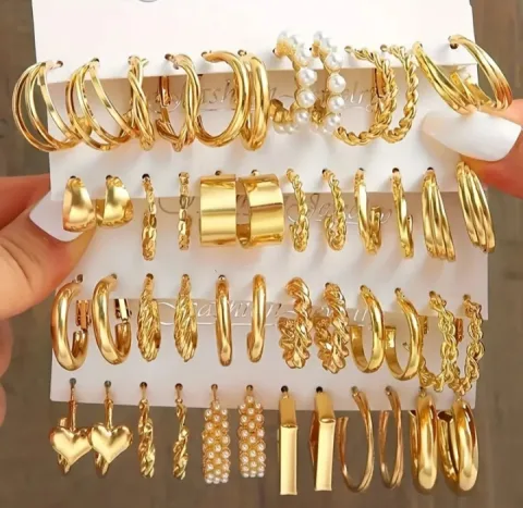 24 pairs Earrings